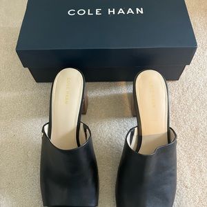 Like new Cole Haan Daina black leather sandals. Excellent condition.